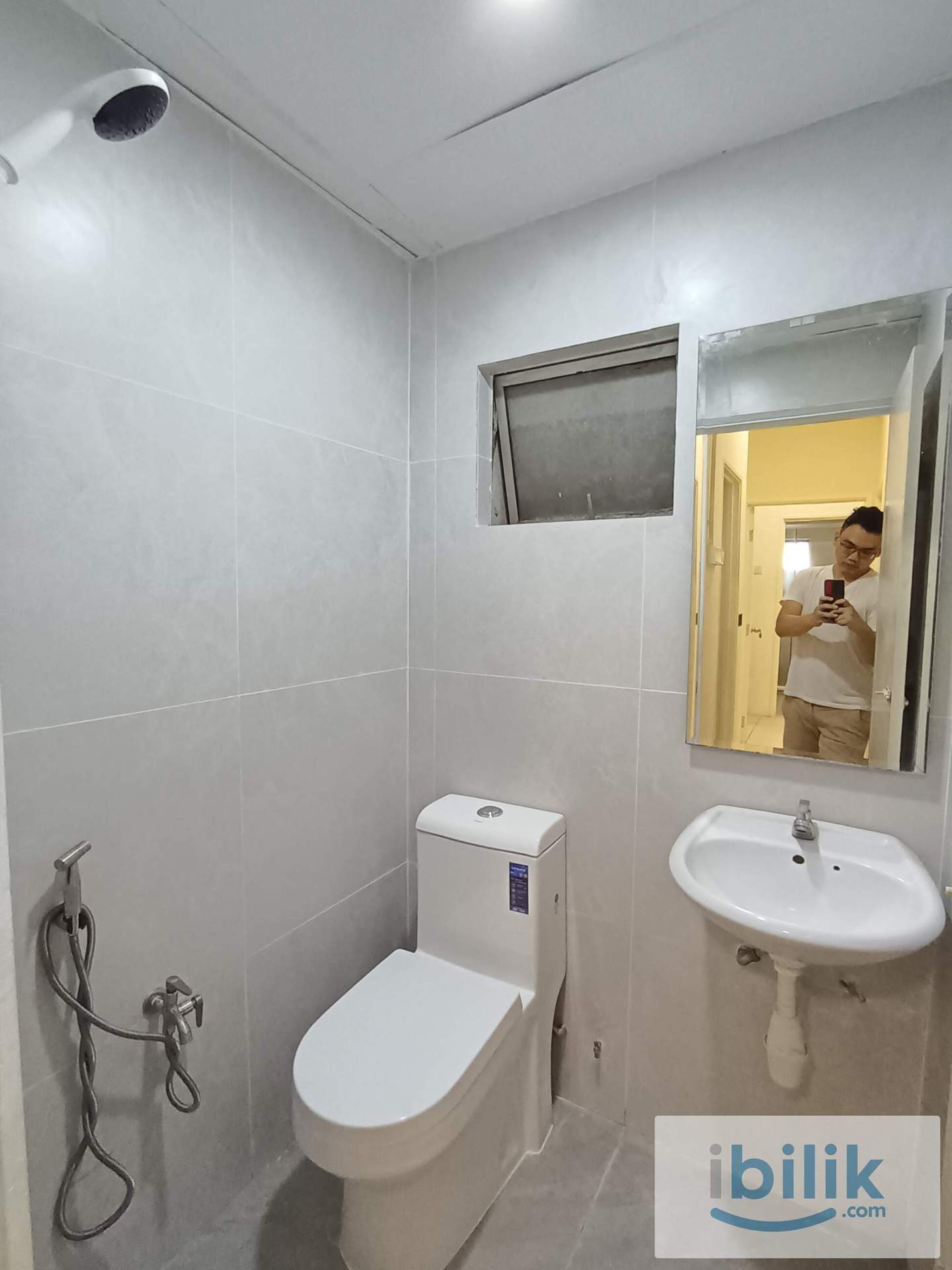 Cozy Large Middle Room / Casa Subang - Image 4