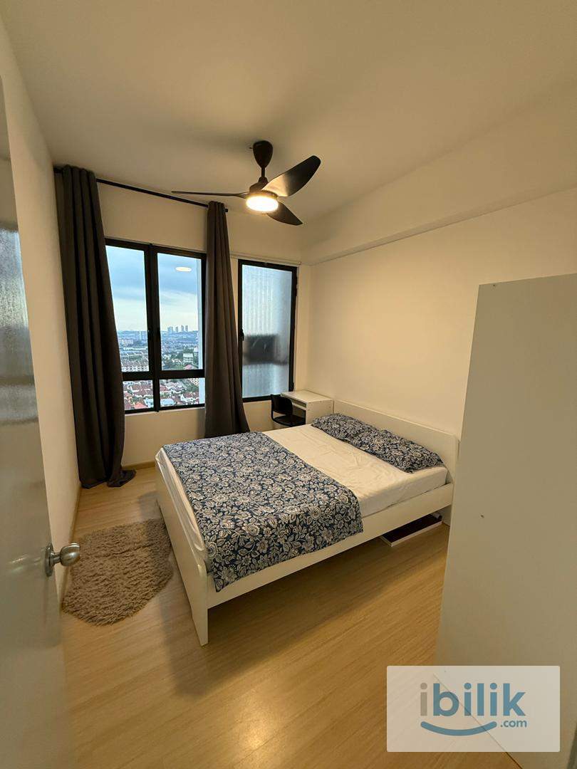 Direct Owner YouCity 3 Medium Room and Single Room Fully Furnished MRT connected with Linked Bridge - Image 1
