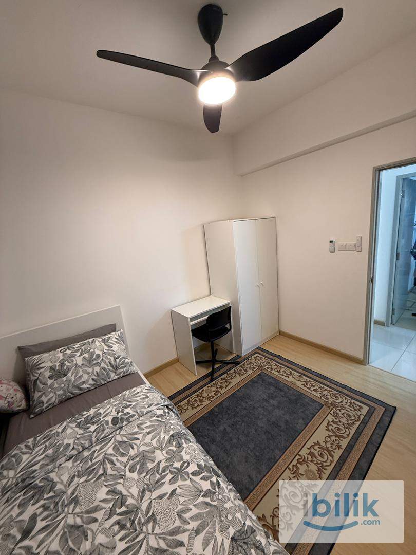 Direct Owner YouCity 3 Medium Room and Single Room Fully Furnished MRT connected with Linked Bridge - Image 4