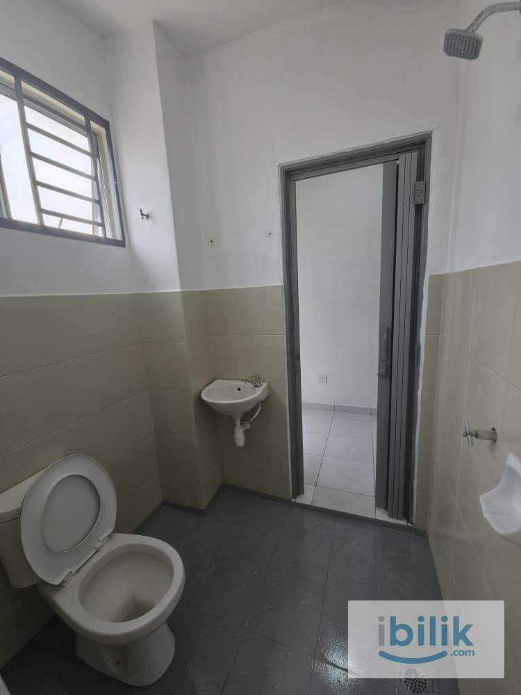 🏠 BILIK SEWA MASTERBEDROOM– DIRECT OWNER - Image 2