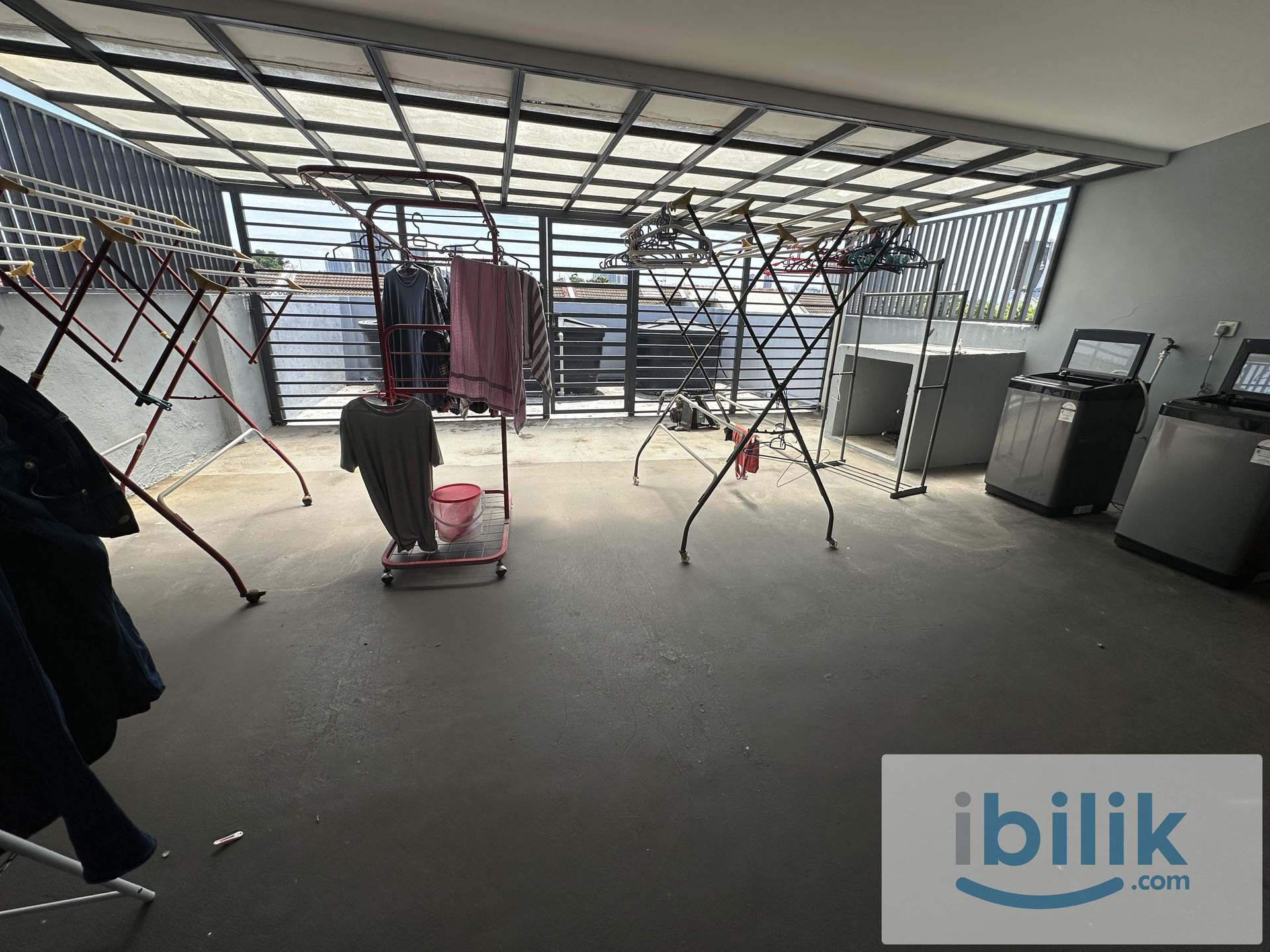 Subang SS 14 Middle room with toilet  - Image 3
