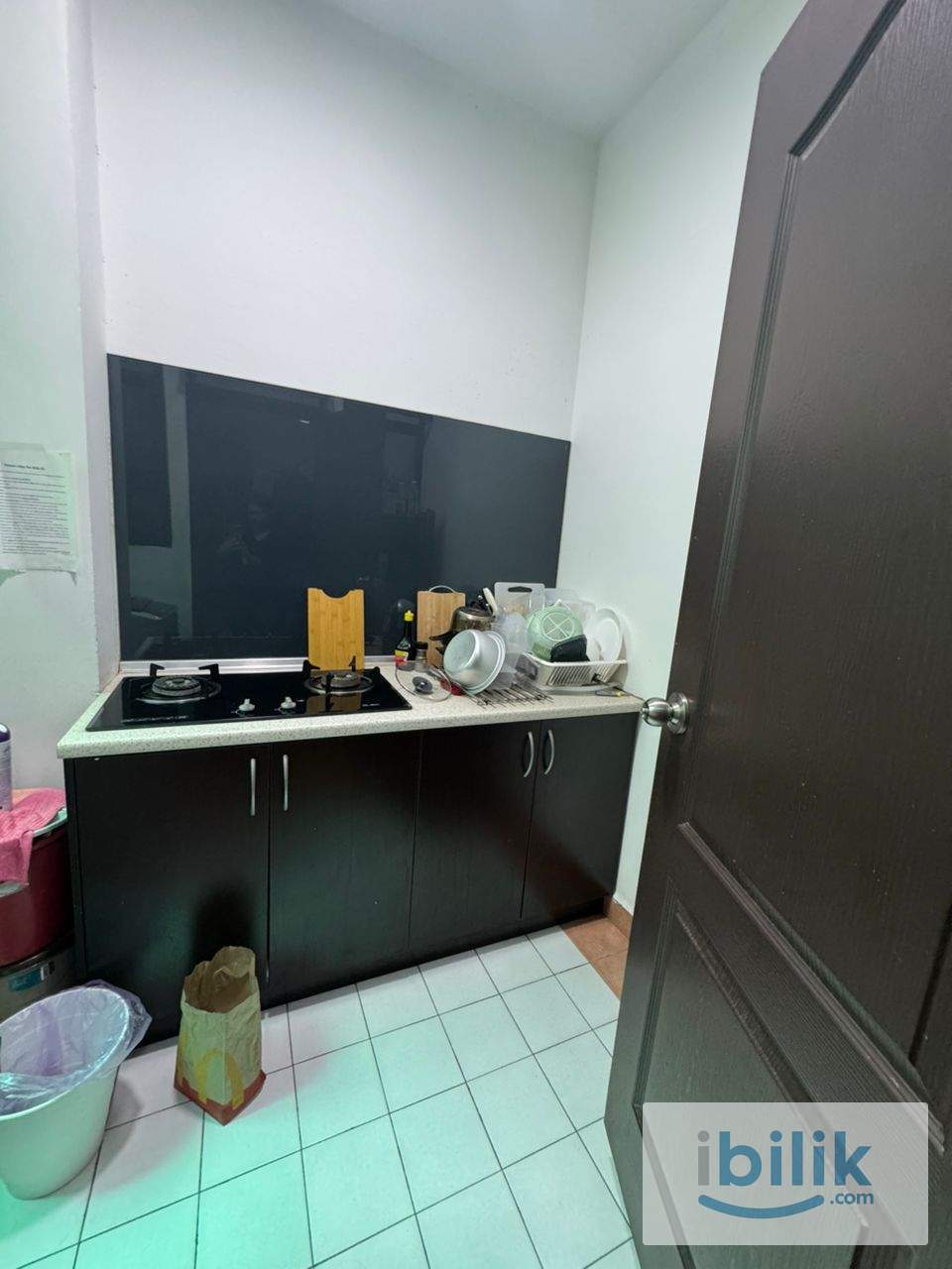 MIDDLE ROOM  - Image 4