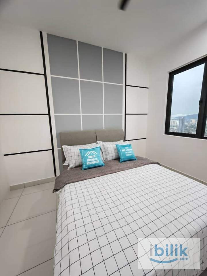 MIDDLE ROOM  - Image 1