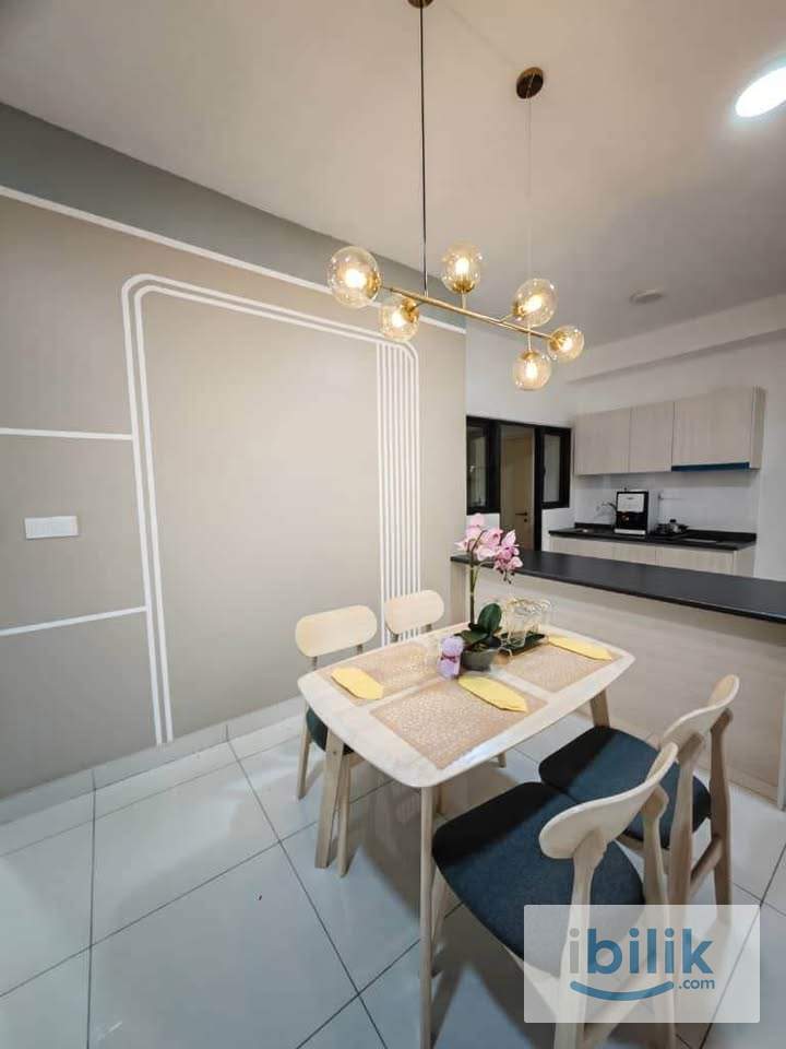 MIDDLE ROOM  - Image 2