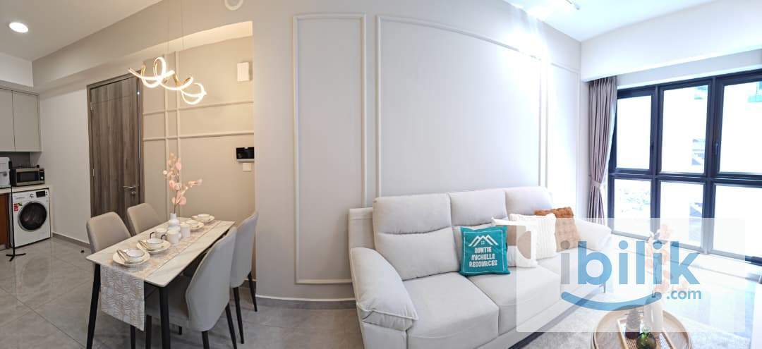 STUDIO ROOM (RIGHT) - Image 6