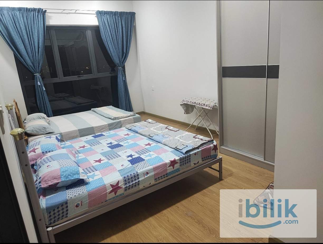 Room for Rent at Country Garden Danga Bay - Royal Strand - Image 2