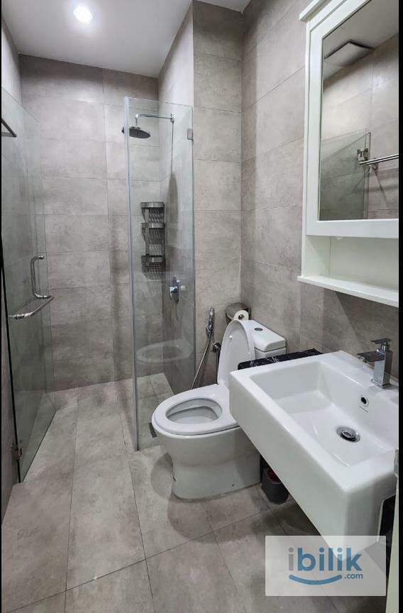 City Garden Condominium Fully Furnished Cozy Bedroom with an attached private bathroom at Bukit Bintang  - Image 5