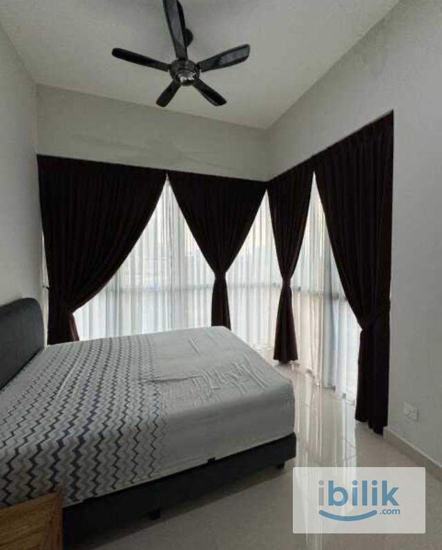 City Garden Condominium Fully Furnished Cozy Bedroom with an attached private bathroom at Bukit Bintang  - Image 3