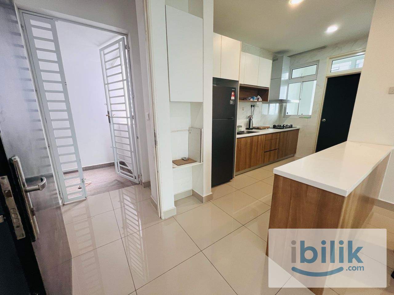 2 Bedrooms+ 2 Bathrooms - Image 4