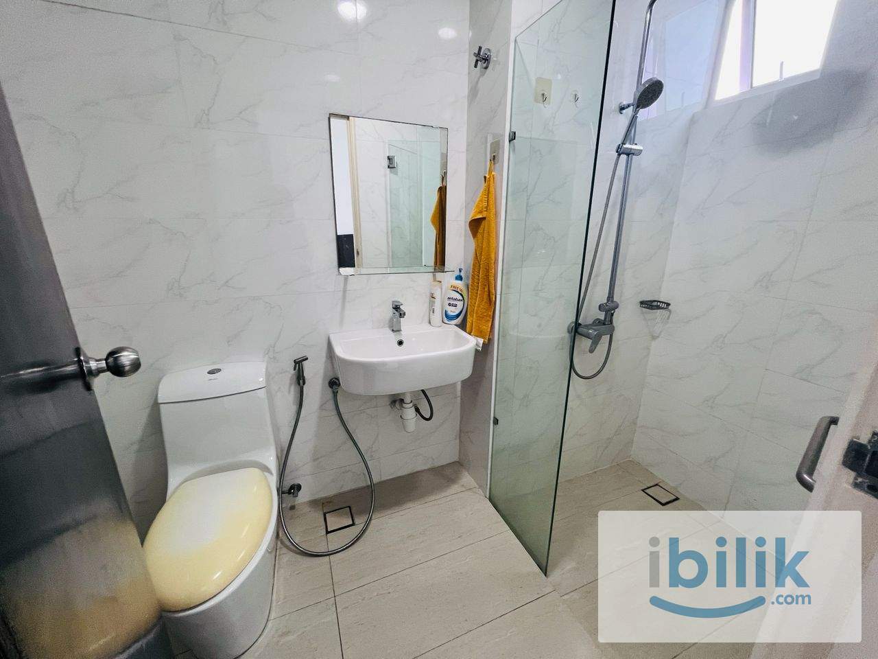 2 Bedrooms+ 2 Bathrooms - Image 9