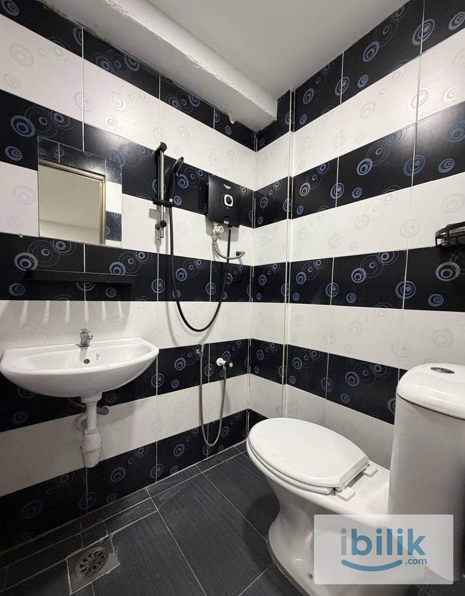 🏡🏨Room To Rent🔑Ready Move In✨SERI KEMBANGAN⛰️ - Image 1