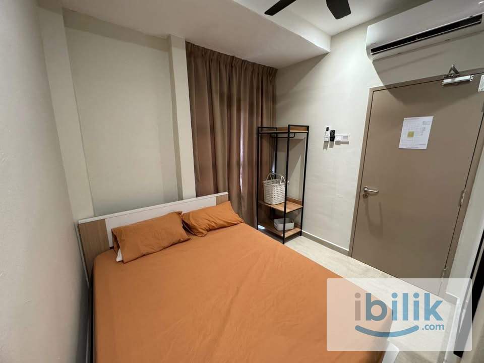 🏡Puchong Area📍Room To Let✨Near LRT🚇Near Restaurant🍽️ - Image 1
