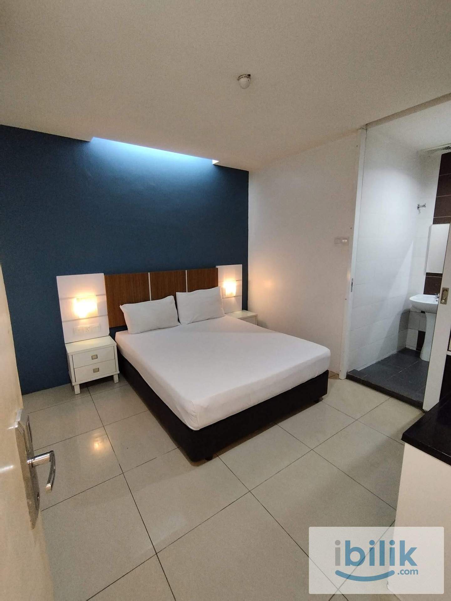 🛏️Middle Room To Let📍Subang Area🚄Near LRT🍽️Near Restaurant🏫Near Collage✨Urgent Move In - Image 1