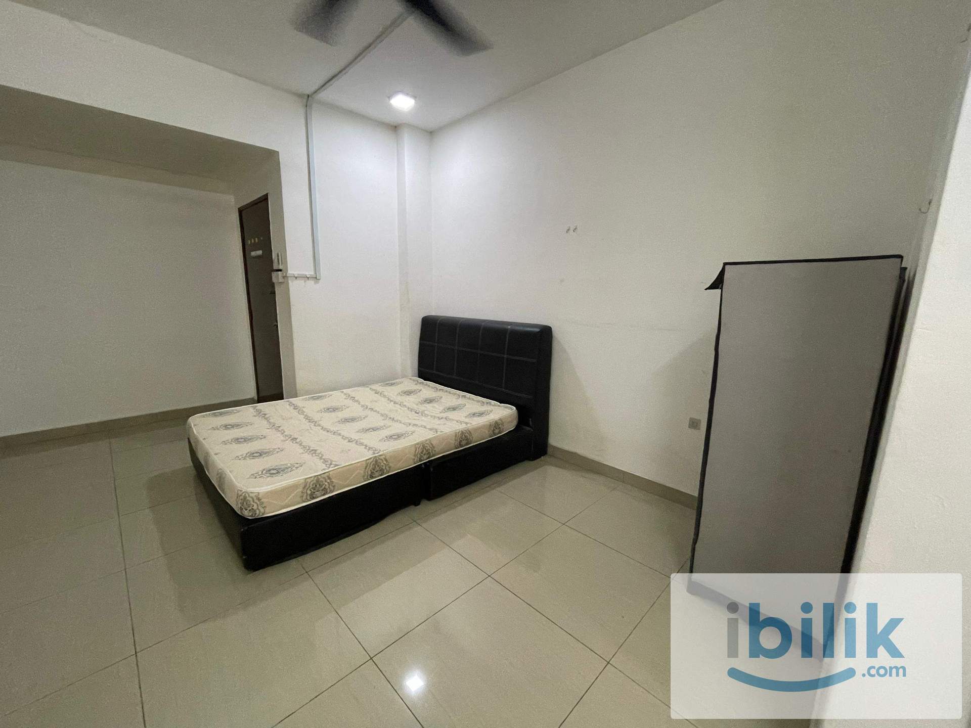 📍Jalan Tempua Puchong｜Middle｜Single Room To Let🔑Urgent Move In✨Near LRT🚄 - Image 1