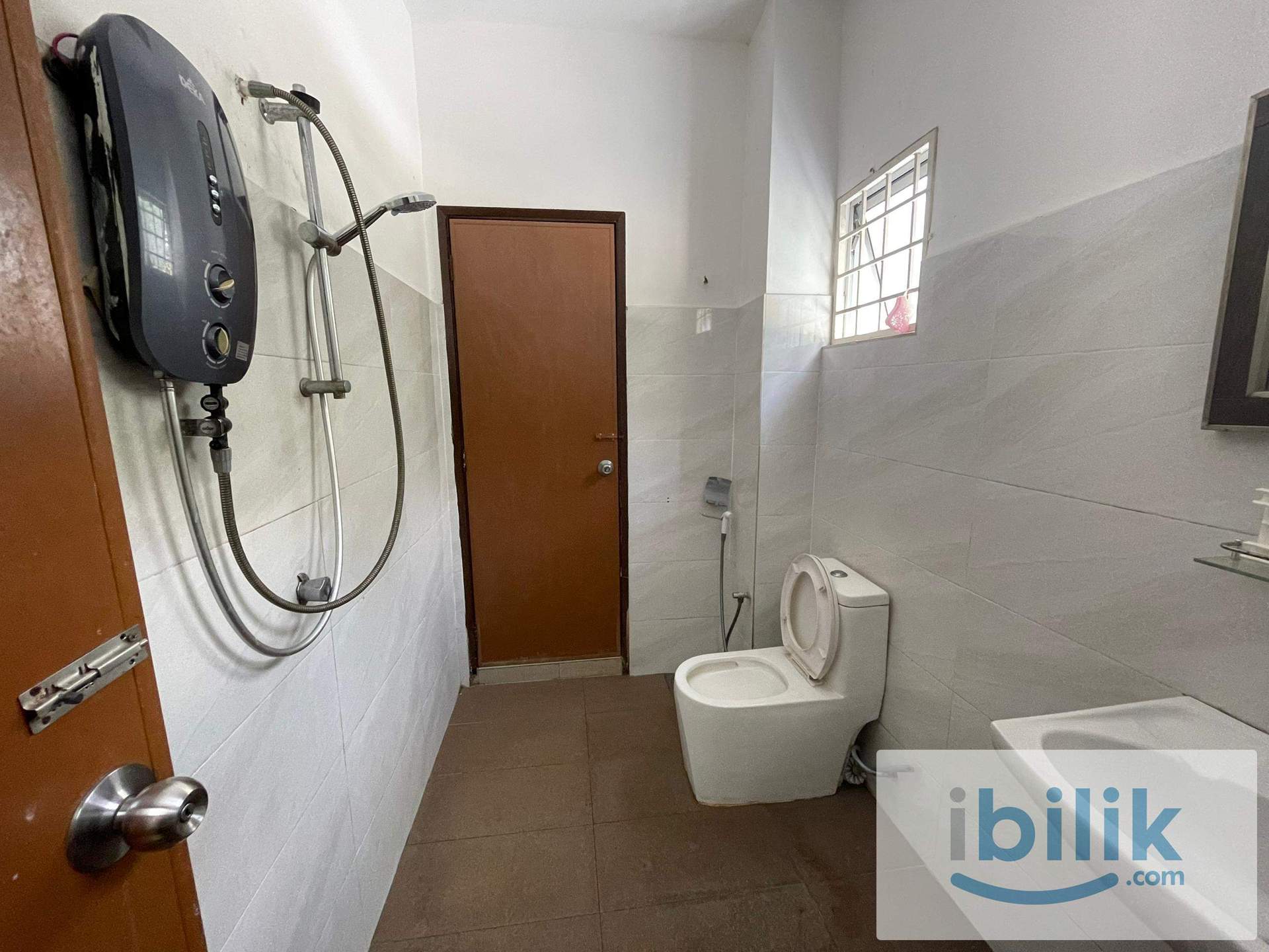 📍Jalan Tempua Puchong｜Middle｜Single Room To Let🔑Urgent Move In✨Near LRT🚄 - Image 5