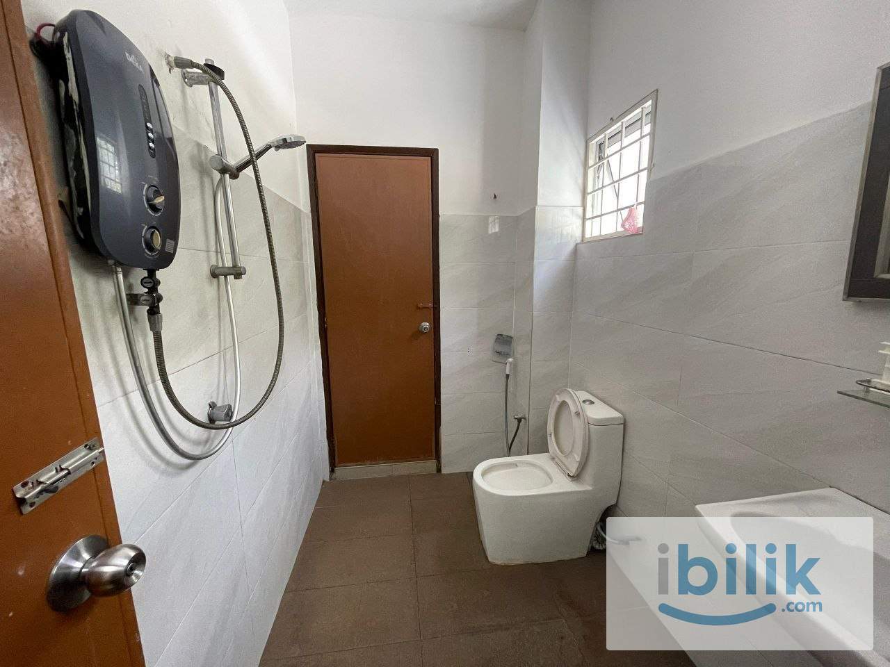 📍Puchong Jalan Tempua✨Middle Room To Let🔑Aircond Room🤍Near LRT🚄Urgent Move In - Image 5