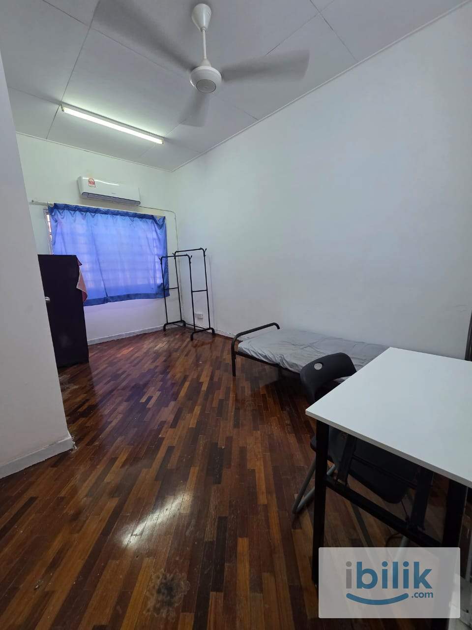 📍Bandar Puteri Puchong🔑Urgent Move In✨Middle Room To Rent 🤟🏻Near restaurant🍽️Near Public Transport🚄 - Image 2