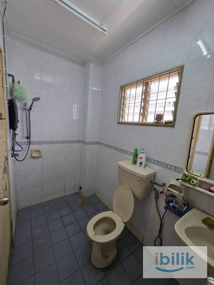 [LIMITED ROOM]🏡 ROOM FOR RENT @ KOTA KEMUNING 🏡 - Image 1