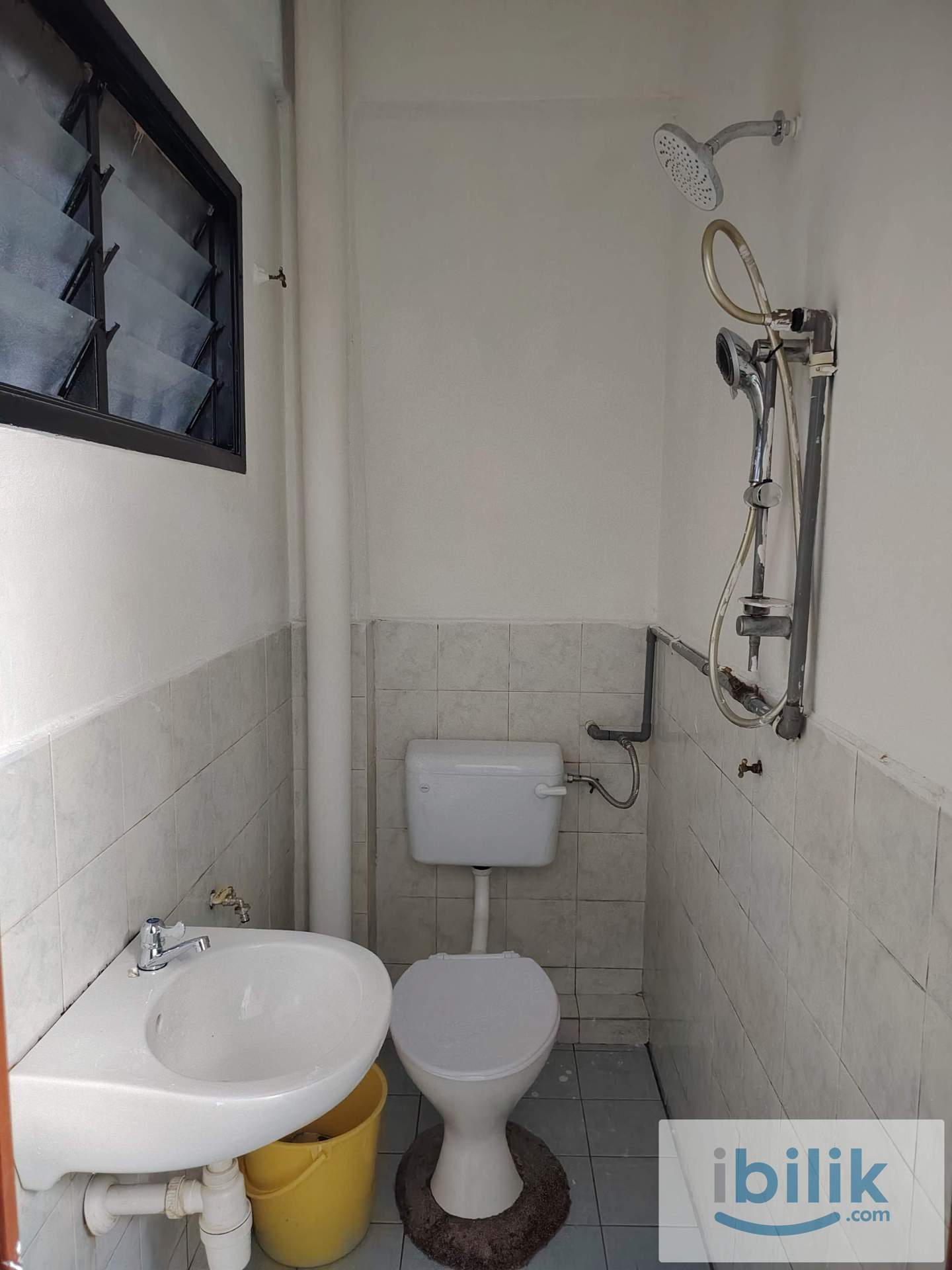 3 Room 1bathroom RM900 per month - Image 4