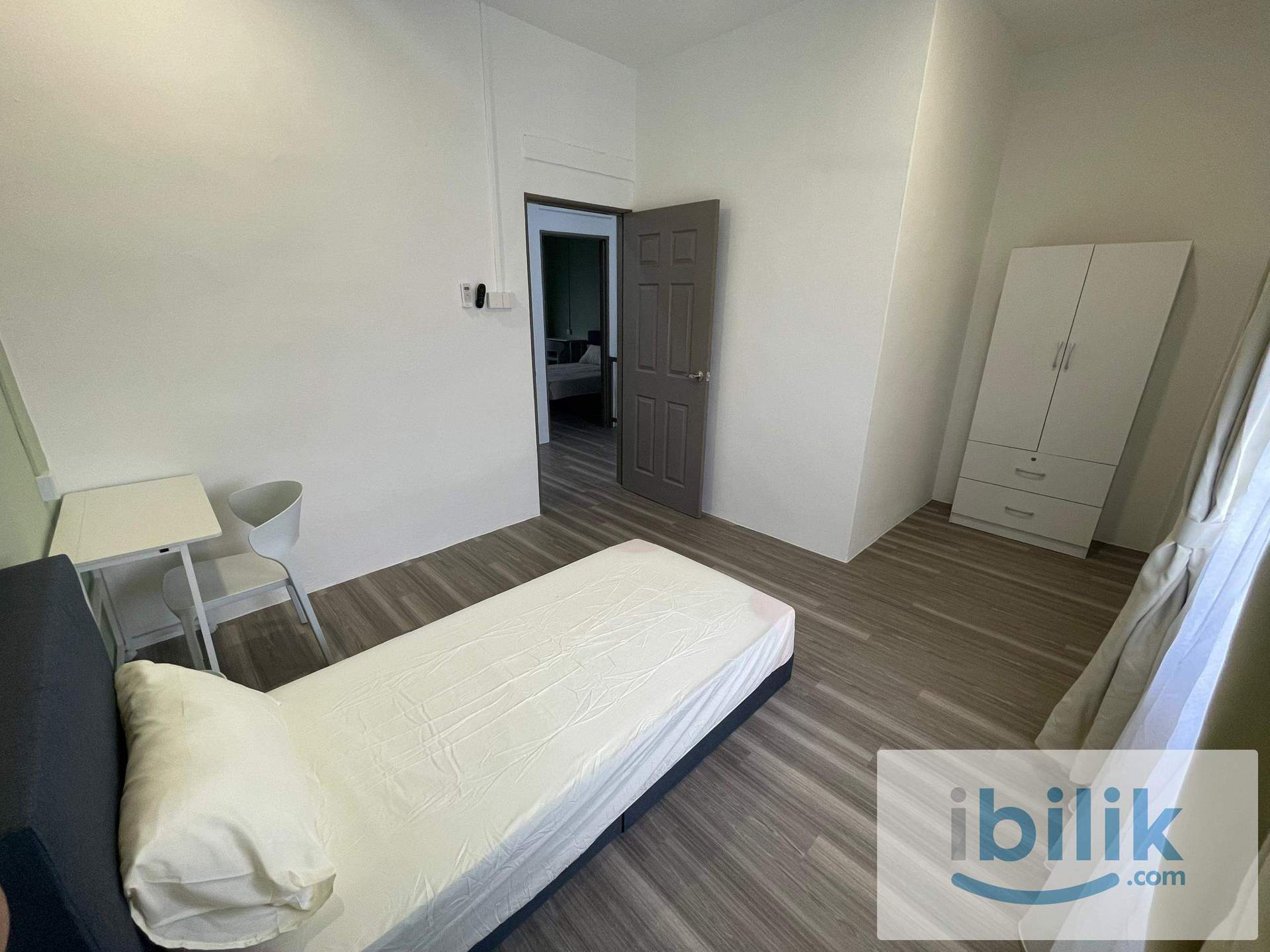 Cozy Master Bedroom in JB town area. Taman Sri Tebrau near Taman Sentosa - Image 5