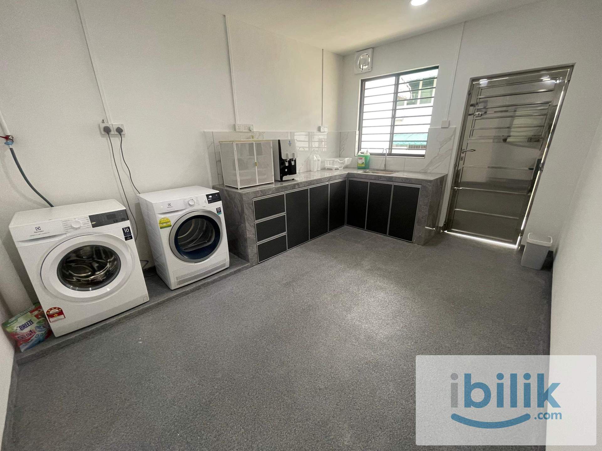 Cozy Master Bedroom in JB town area. Taman Sri Tebrau near Taman Sentosa - Image 10