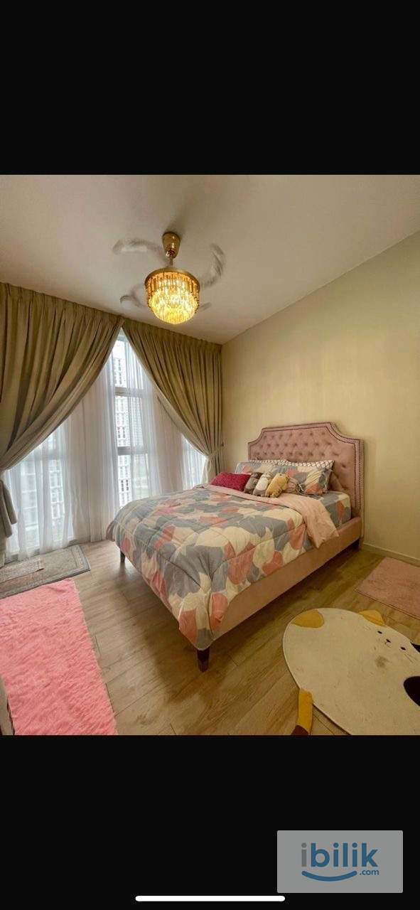 Cozy master bedroom with private toilet - Image 3
