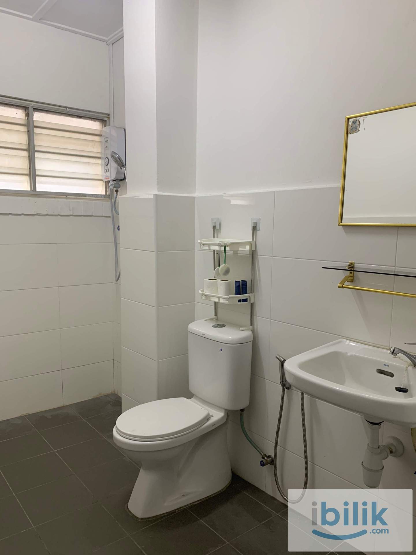 BEDROOM AT A BUNGALOW HOUSE, BUKIT DAMASARA HEIGHTS - Image 6