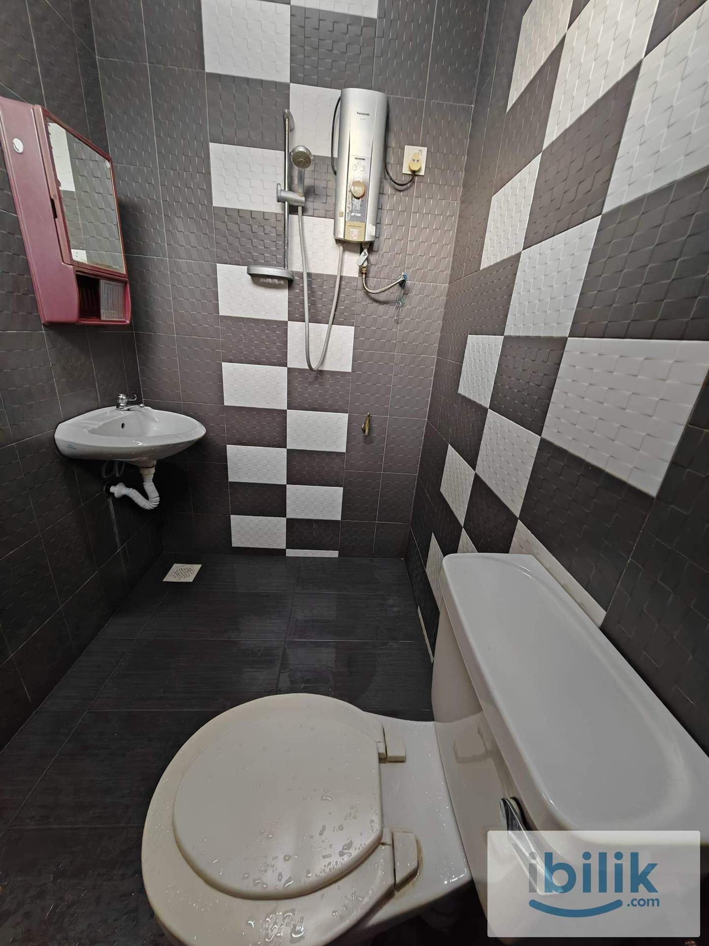 Permas Jaya Fully Furnished Room for Rent - Image 2