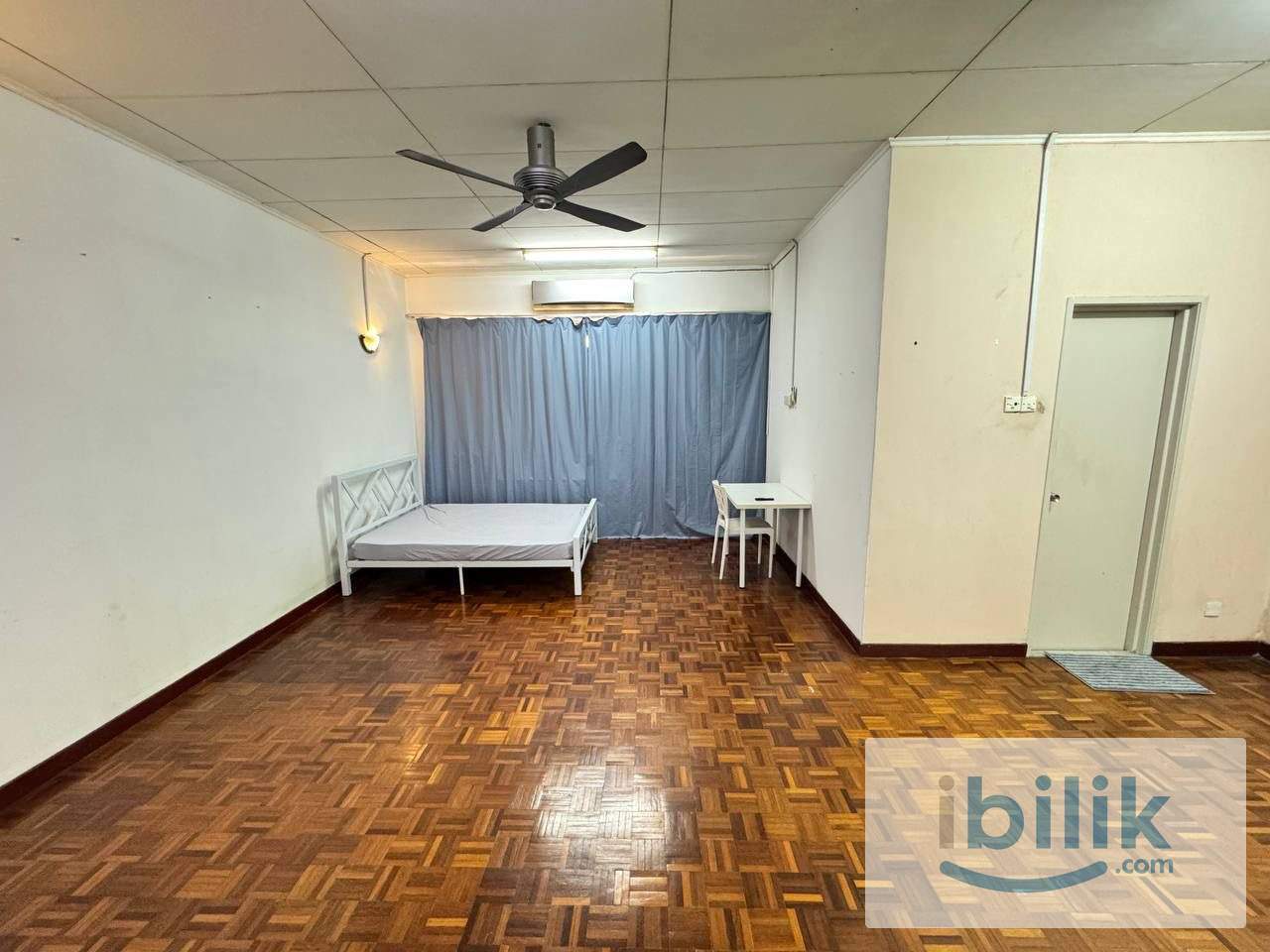Puchong D/Storey room rent 🏡fully furnished 🆓 WiFi 🆓 cleaning 🧹 service near 🏦 Bank Shopping 🛍️ Mall 🛒  - Image 3