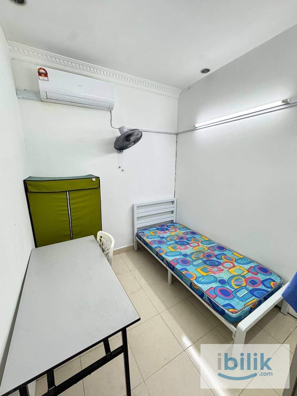 Puchong area room Rent 🆓 WiFi 👍near LRT🚊Bus🚌 Limited Unit 🏡 🆓 Cleaning 🧹 Service 😎Common area  - Image 1