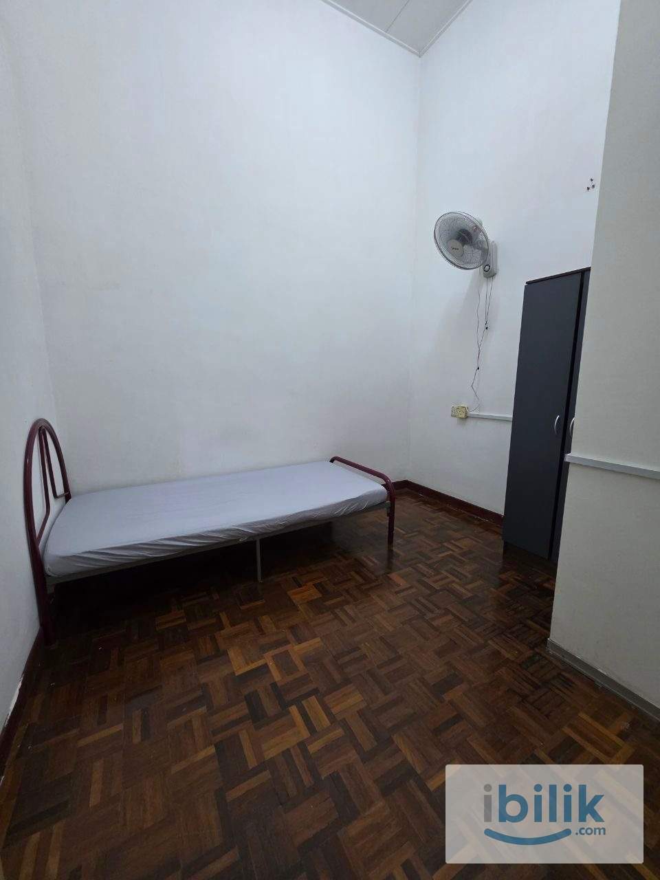 Puchong room to REMT😍 near LRT BUS 🆓 WIFI Near 🛍️ Shopping Mall & Mini Market 🛒 🆓 Cleaning 🧹 Service 😍 - Image 2