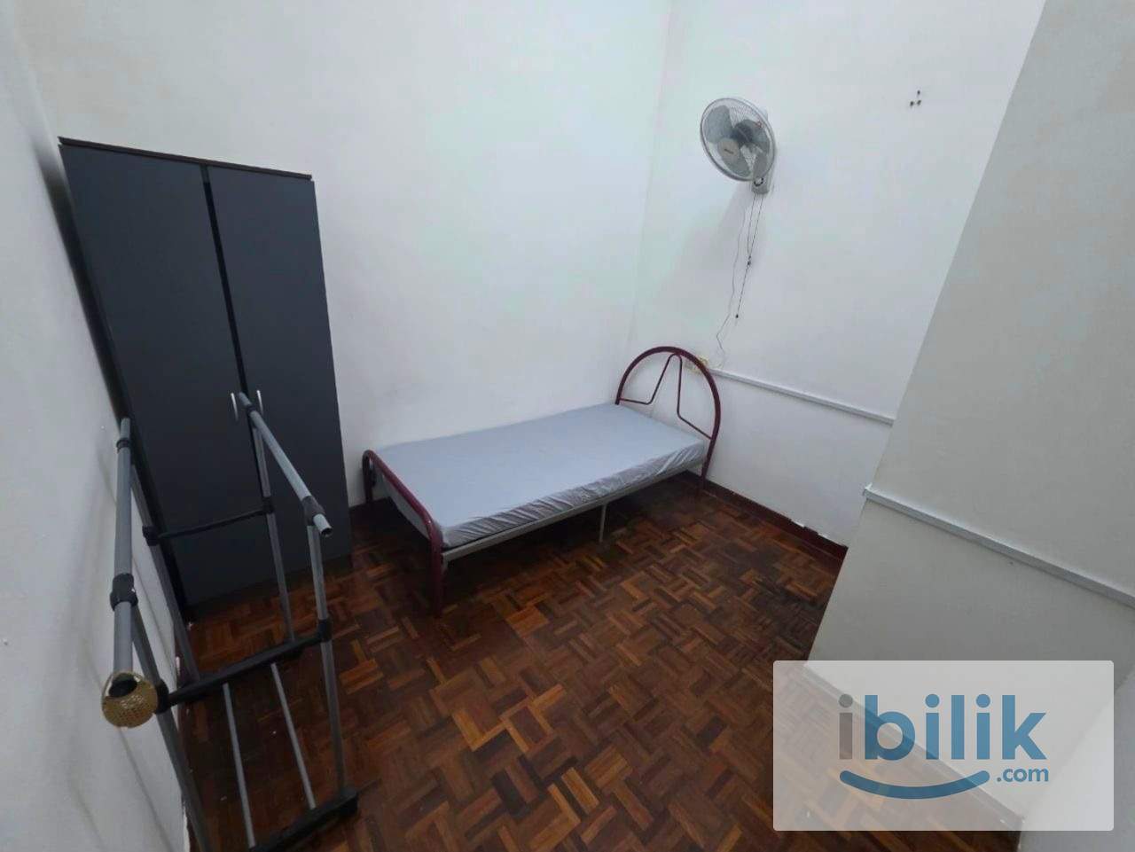 🏡Puchong room to RENT 🆓 WIFI NEAR LRT🚊🚌 BUS 🆓 Cleaning 🧹 Service near mini market 🛒 Shopping 🛍️ mall - Image 1