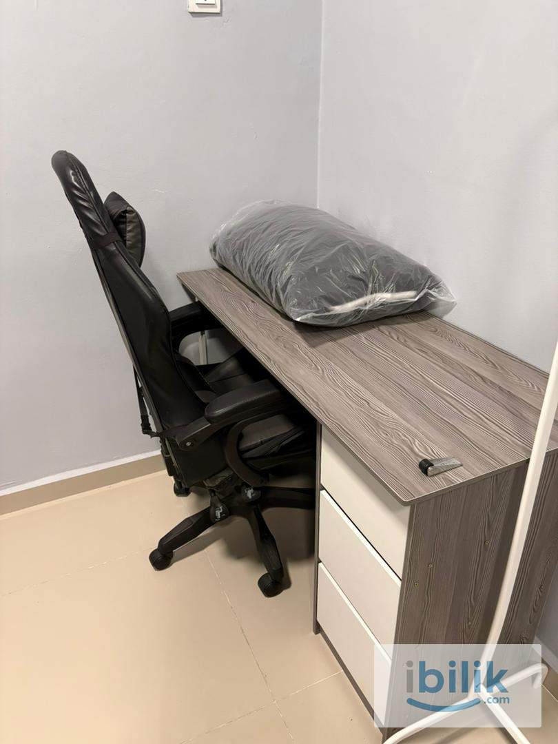 Middle Room - Image 1