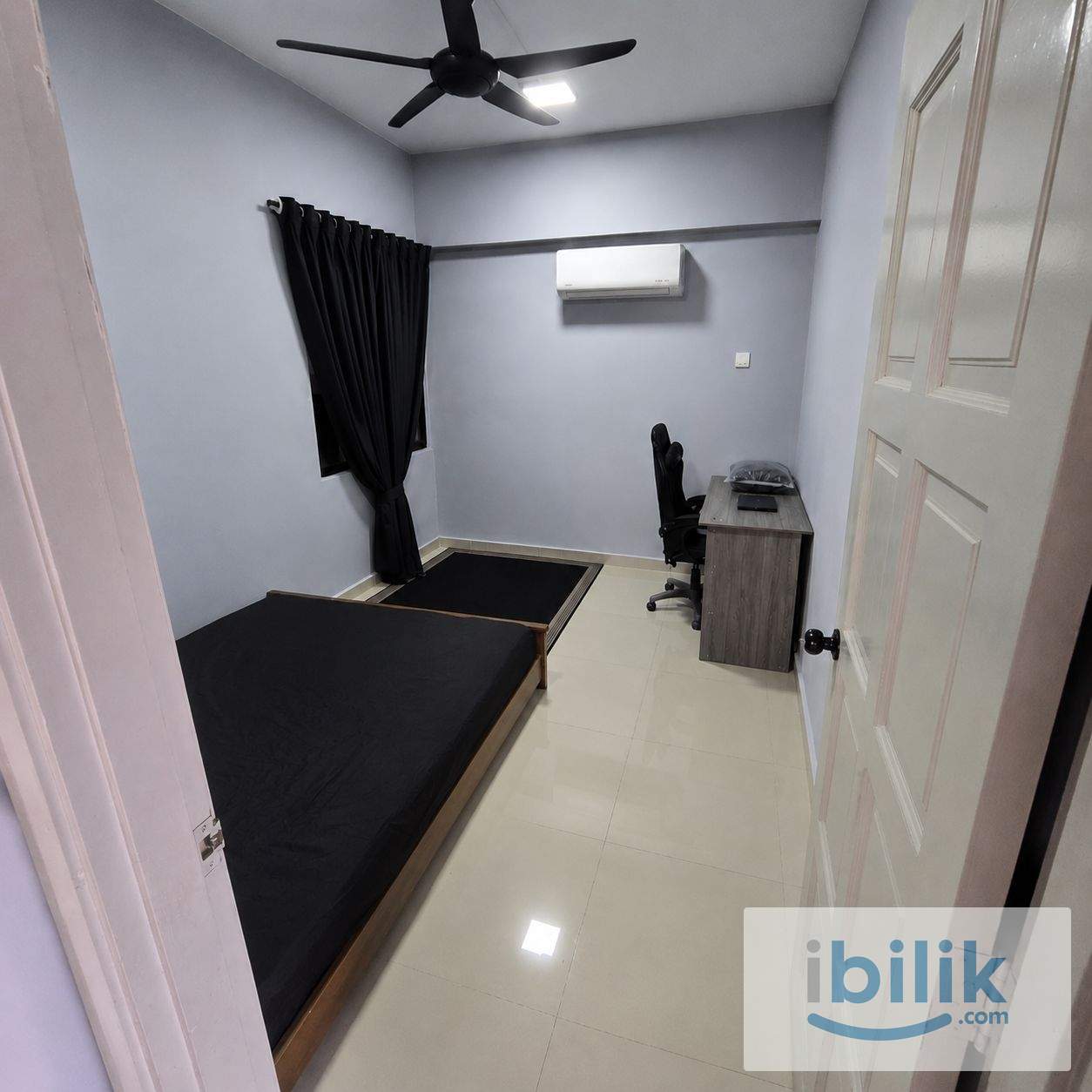 Middle Room - Image 3