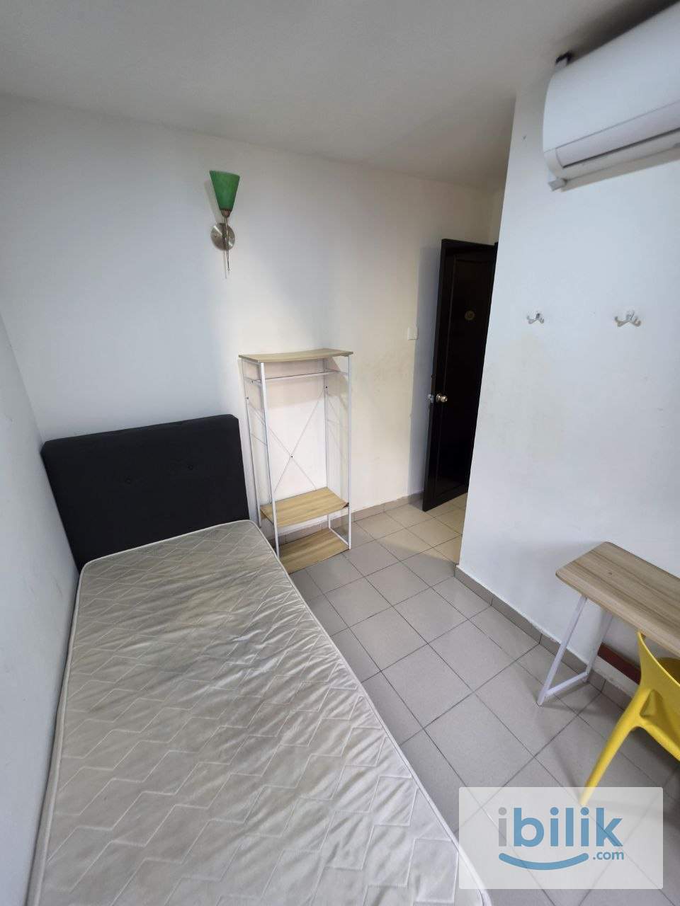 💰Low Deposit😍Hotel Newton Seksyen U6 Shah Alam Room Rent with Bathroom😍Location Nearby📍Pusat Perdagangan Subang Permai - Image 1