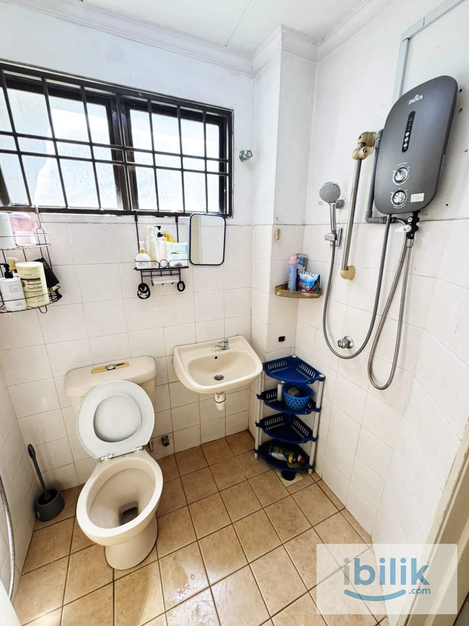 😍Location Nearby📍Centrepoint, MRT💰1 Month Deposit💰0 Deposit 😍Bandar Utama Room Rent - Image 2