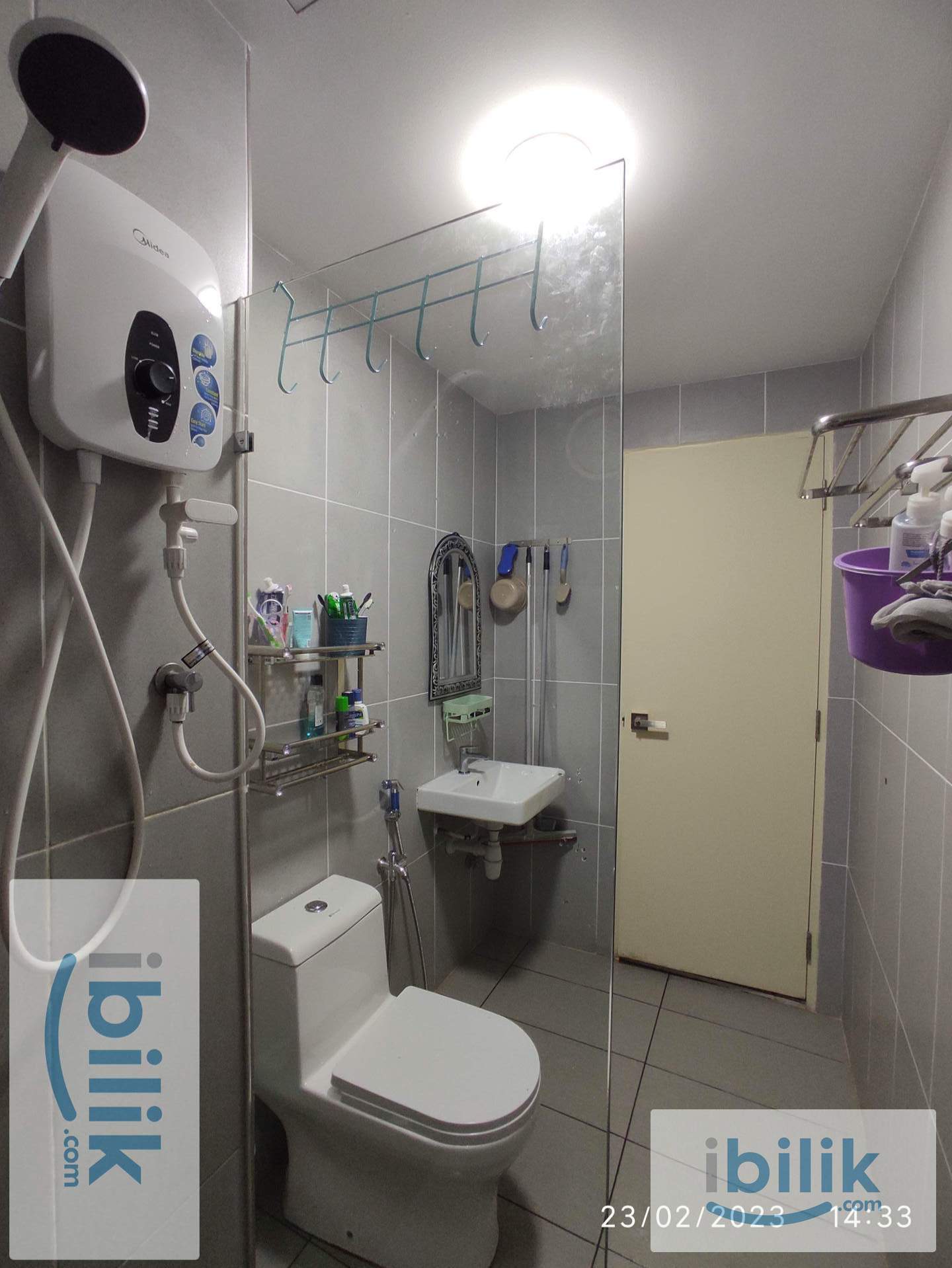 Single Room at Damai Residence, Direct Bus to Chan Sow Lin MRT / LRT, Bukit Bintang, TRX, KLCC, Pudu - Image 4