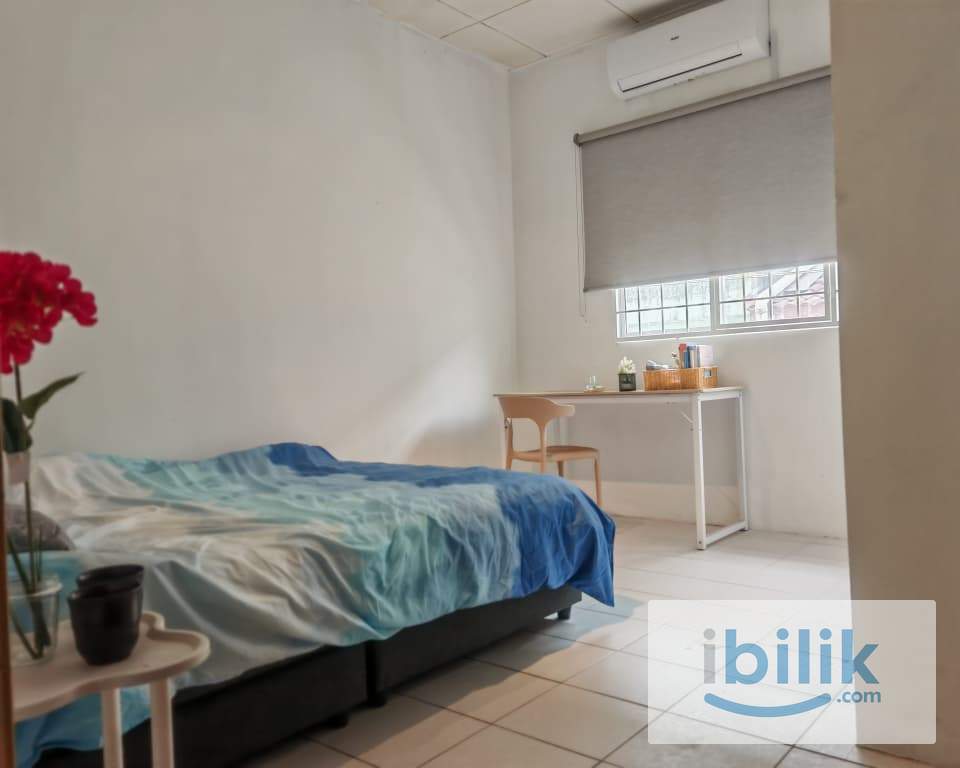 Looking For Room With Private Toilet? Low Deposit | Puchong Jaya| Bukit Jalil - Image 1