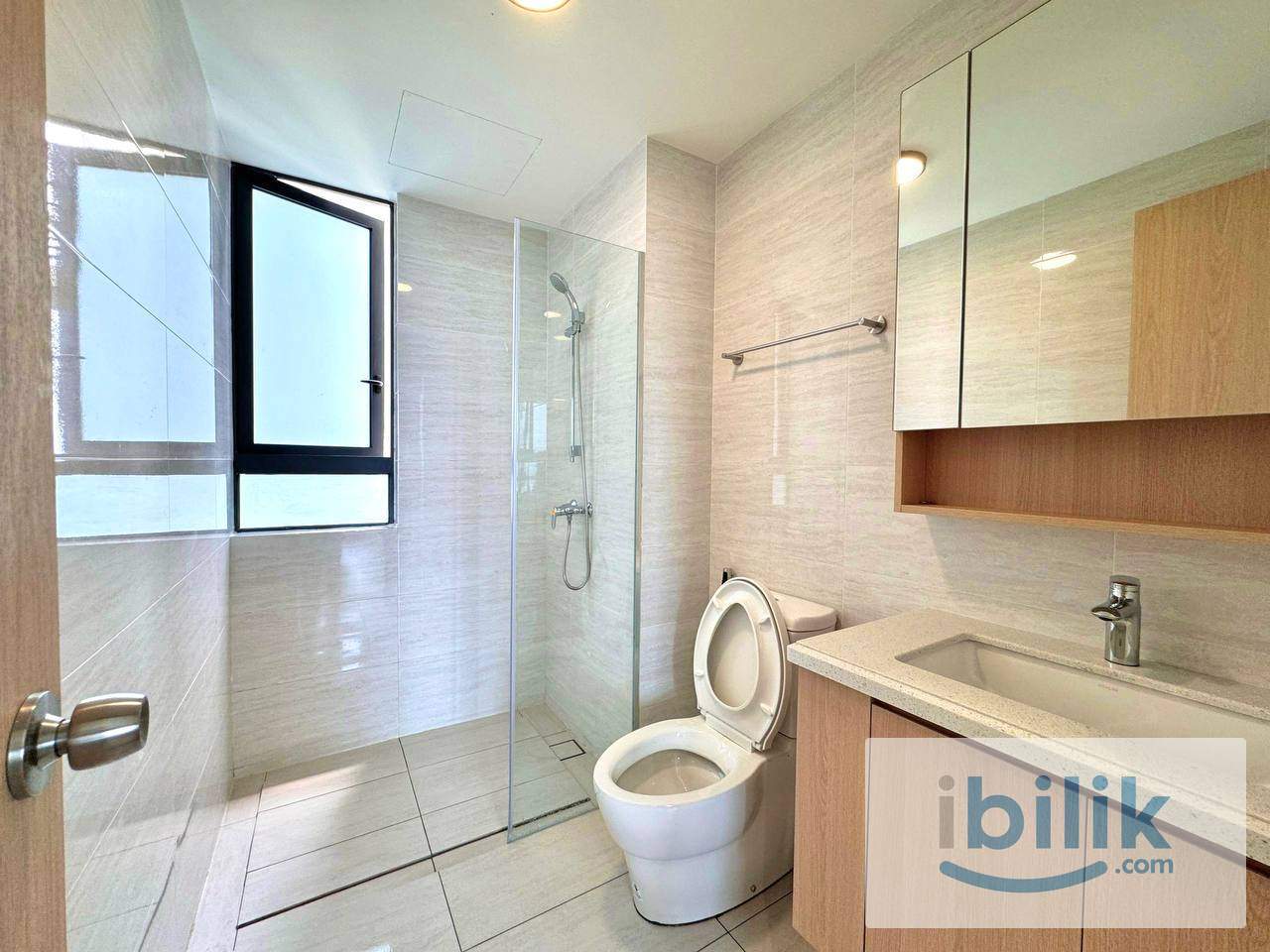 Cozy Singe Room With Balcony For Rent Near Jalan Ipoh Aradia Residence - Image 6
