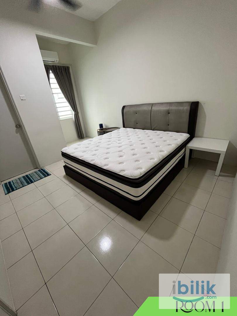 🏡✨ Premium Single Room with Private Toilet – Taman Aston (Gated & Guarded Landed House) ✨🏡 - Image 1