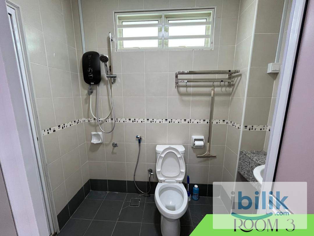 🏡✨ Premium Single Room with Shared Toilet – Taman Aston (Gated & Guarded Landed House) ✨🏡 - Image 3