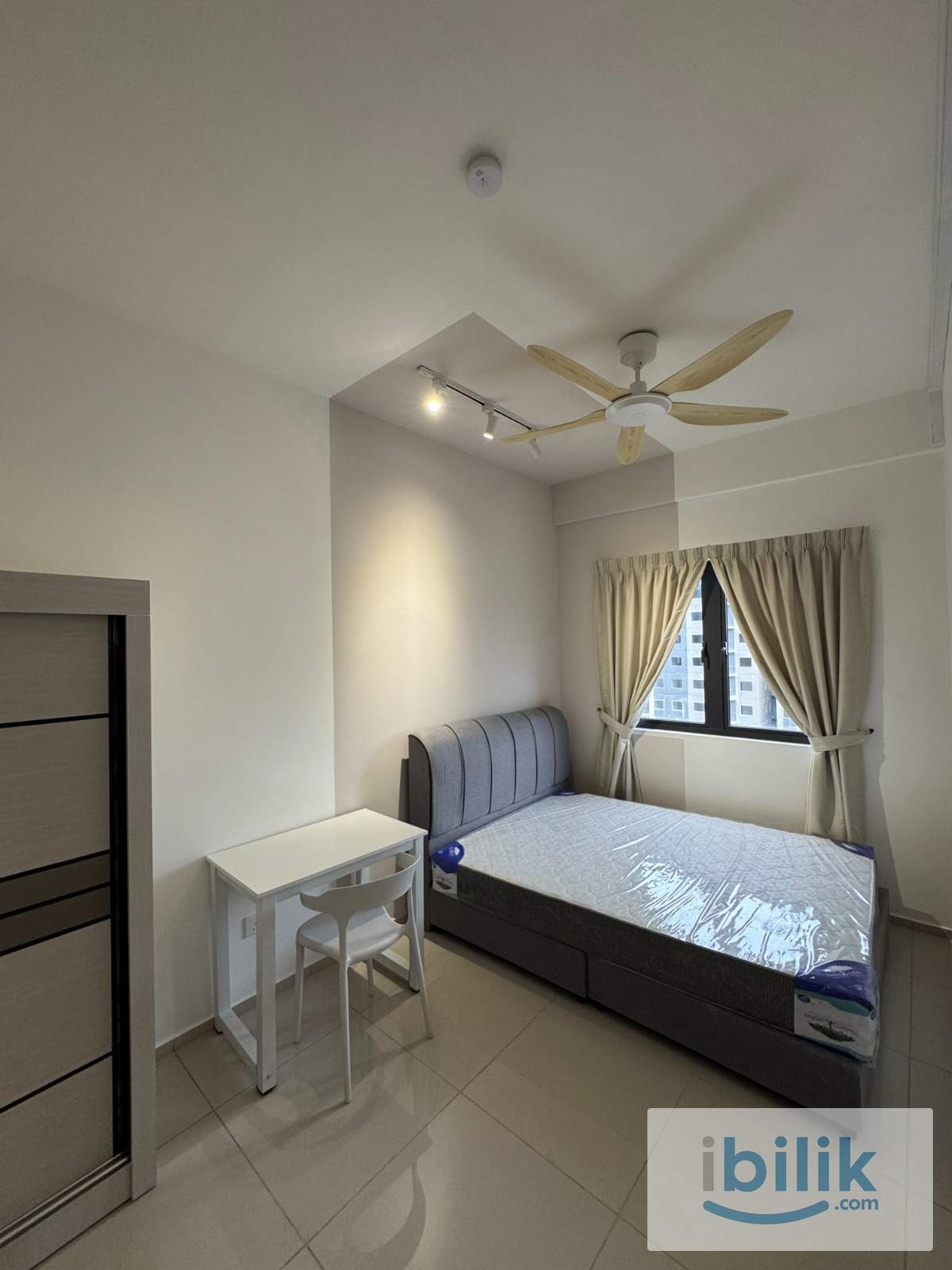 Fully Furnished D'Cosmos Residences Medium Room - Image 1