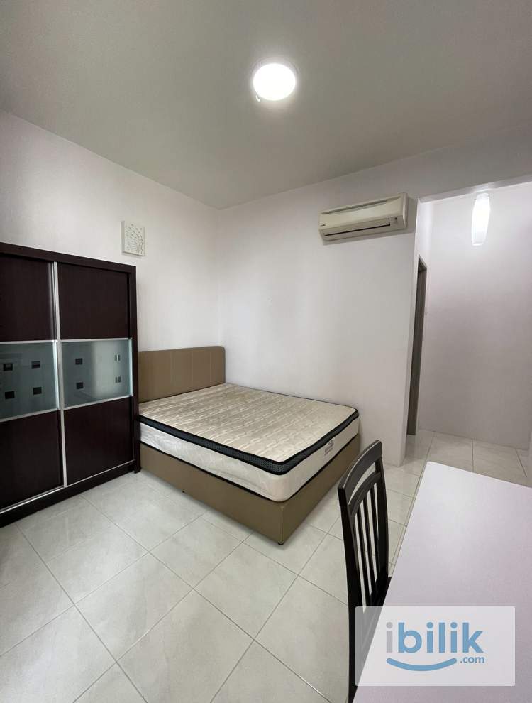 Karpal Singh Drive! The Spring Condo Master Room for Rent! - Image 2