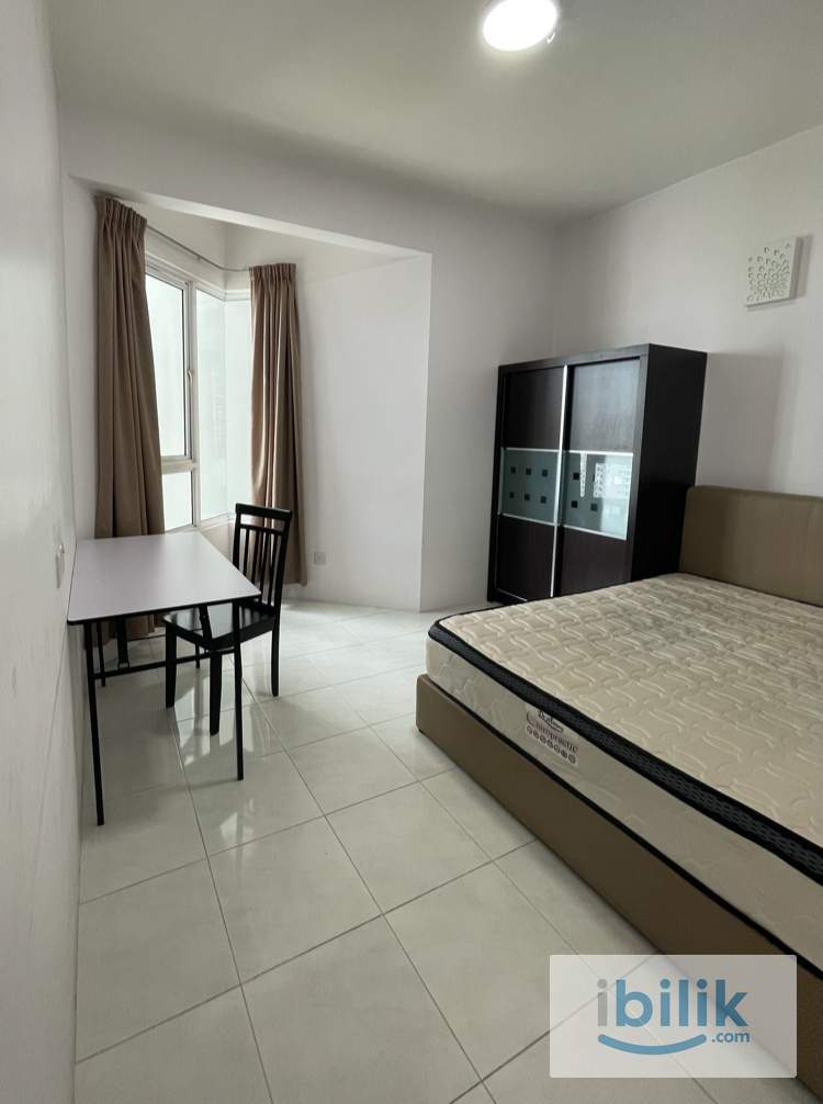 Karpal Singh Drive! The Spring Condo Master Room for Rent! - Image 1