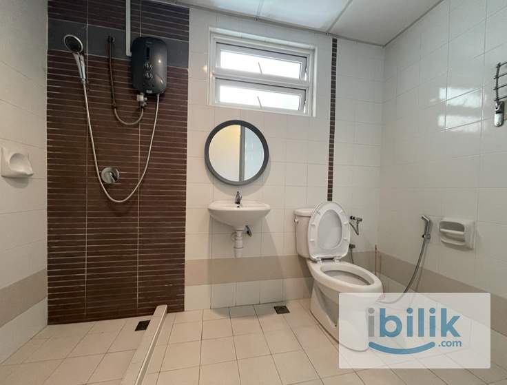 Karpal Singh Drive! The Spring Condo Air-Cond Room for Rent! - Image 3