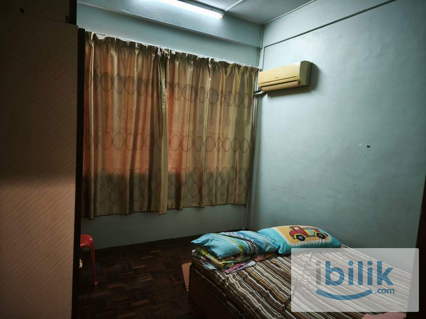 ROOM FOR RENT - Image 1