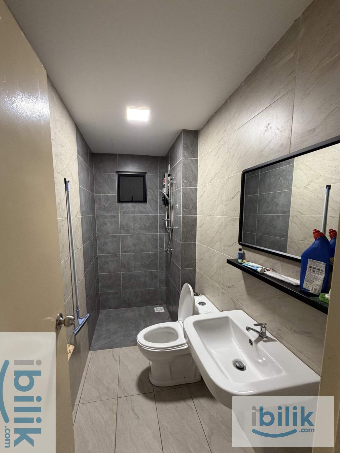 *Taman Desa* Room for short rent (3months) - Image 5