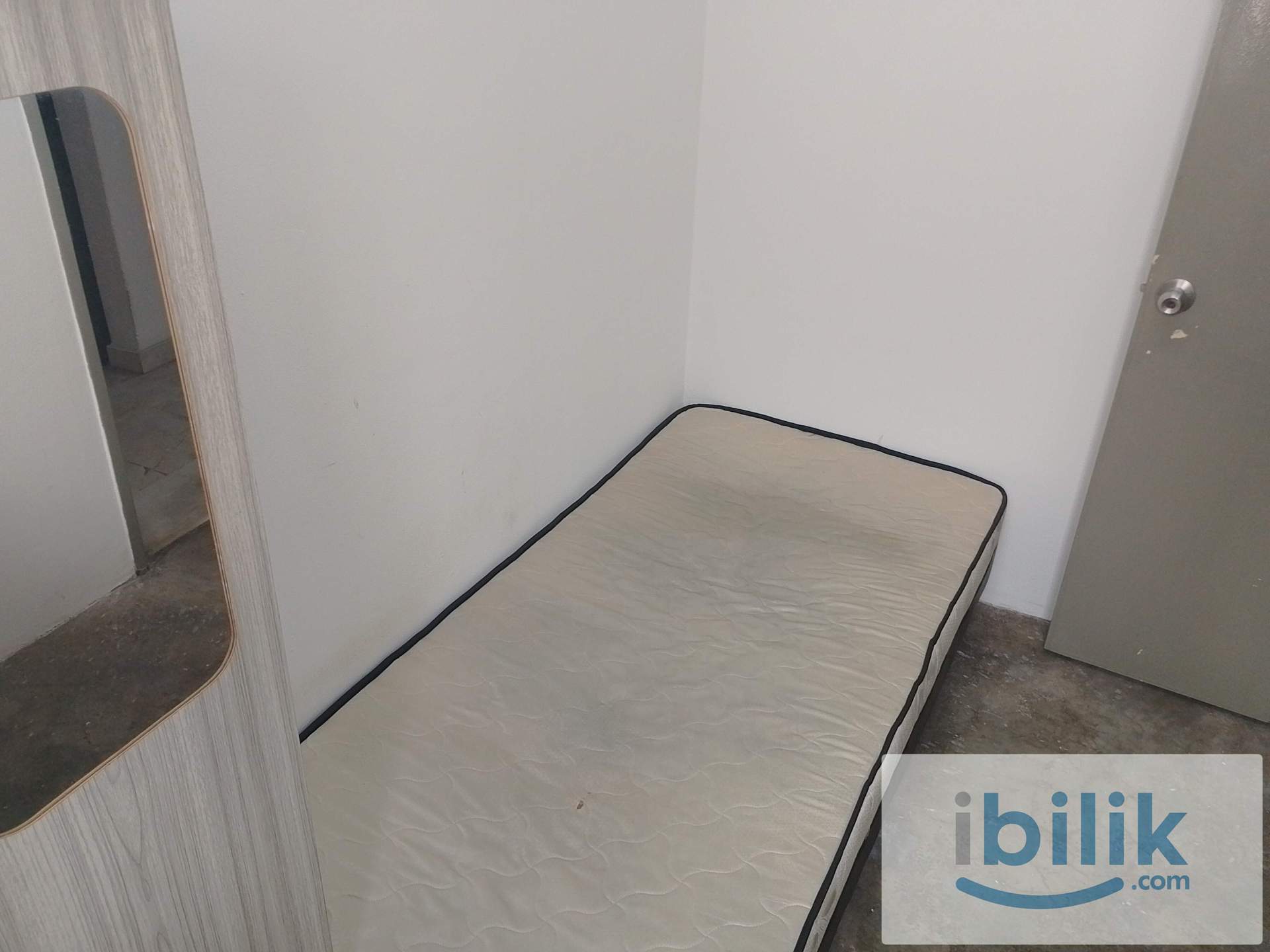 (Pet Friendly House) Co-Living Landed House Single Room at Putra Bahagia c/w Aircond - Image 3