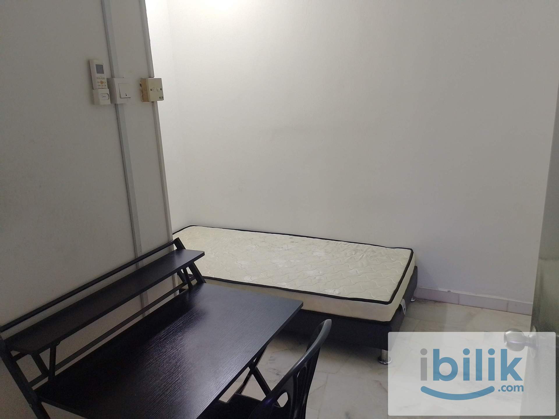 (Pet Friendly House) Co-Living Landed House Single Room at Putra Bahagia c/w Aircond - Image 3