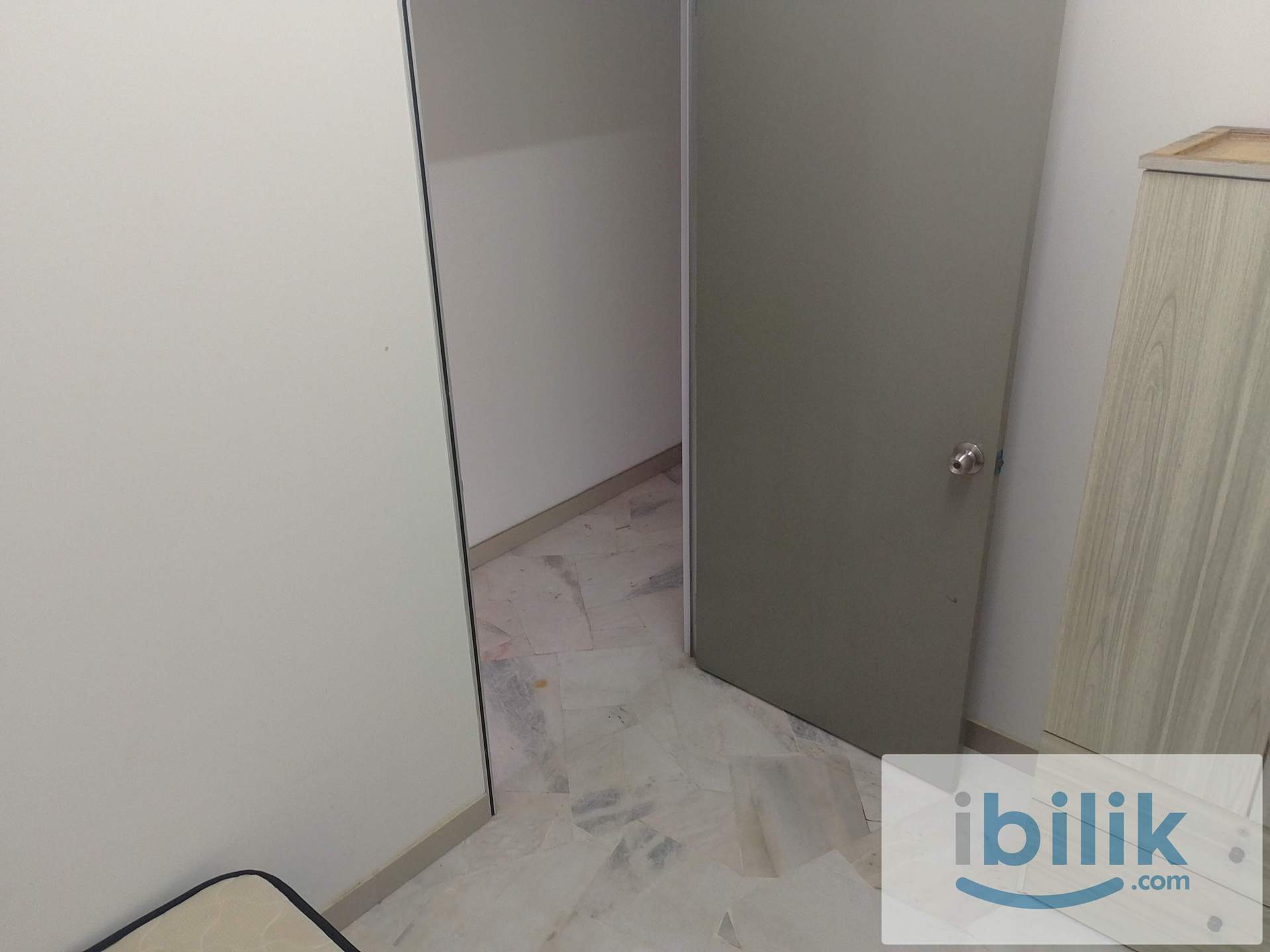 (Pet Friendly House) Co-Living Landed House Single Room at Putra Bahagia c/w Aircond - Image 2